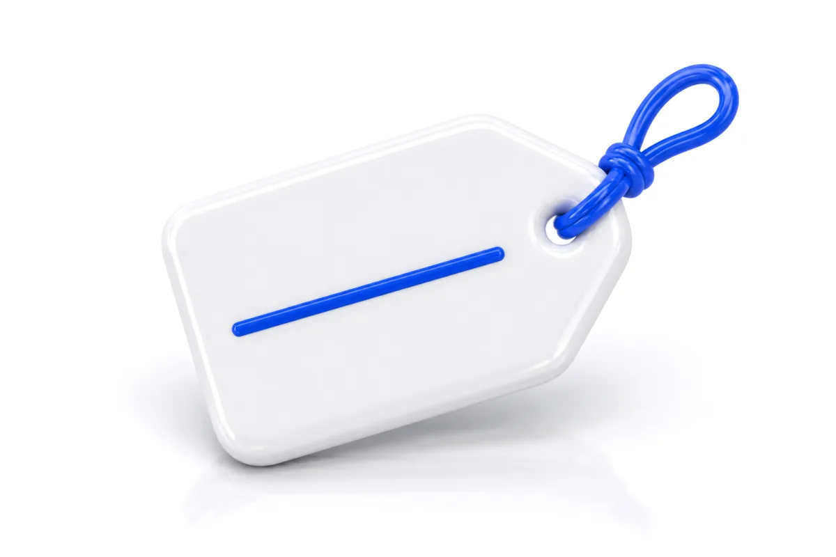 Étiquette de prix blanche à cordon bleu, portant une seule ligne bleue plate, sans aucun chiffre.